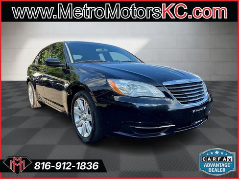 Used 2013 Chrysler 200 Touring image 7