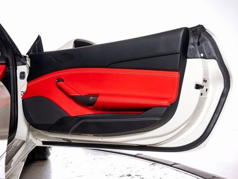 Used 2019 Ferrari 488 Spider image 58