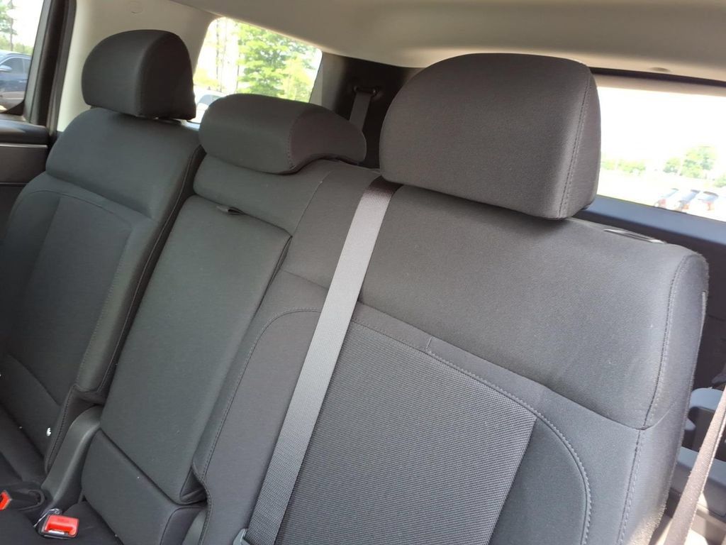 Used 2026 Hyundai Santa Fe SE FWD image 12