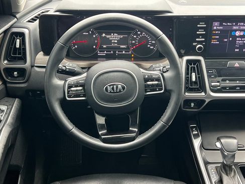 Used 2021 Kia Sorento EX w/ Panoramic Sunroof Package image 16