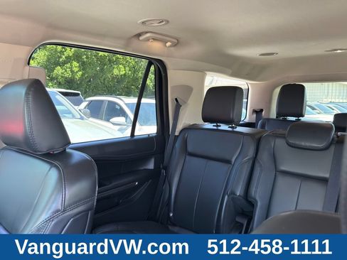Used 2022 Ford Expedition XLT RWD image 16