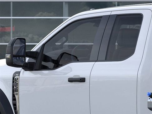 New 2025 Ford F550 4x4 Supercab Super Duty image 20