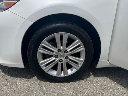 Used 2014 Lexus ES 350 w/ Premium Package FWD image 28