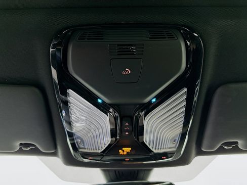 Used 2025 BMW 430i Coupe image 18