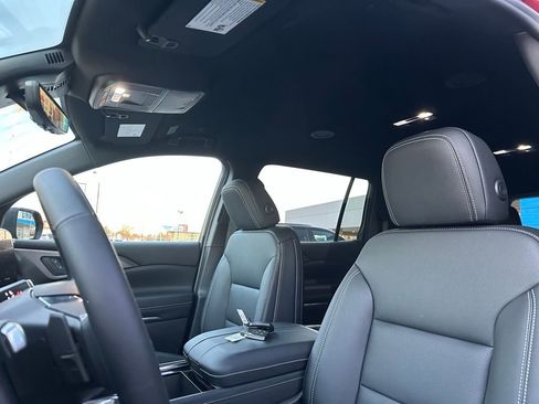 New 2026 Chevrolet Traverse LT w/ Enhanced Driving Package image 14
