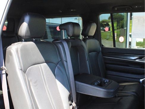 Certified 2023 Jeep Wagoneer 4WD image 27