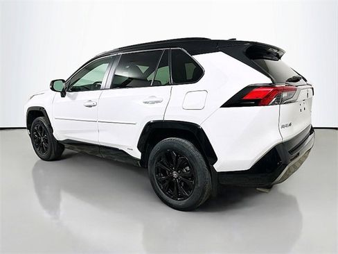 Used 2024 Toyota RAV4 XSE w/ Weather Package image 5