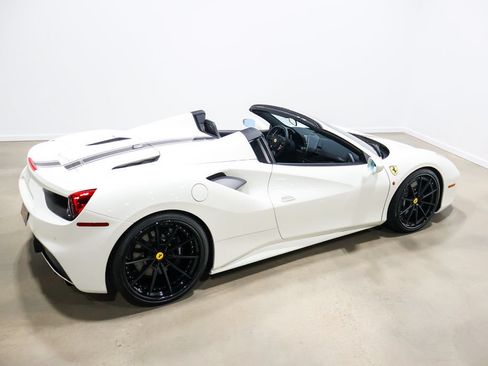 Used 2017 Ferrari 488 Spider RWD image 84