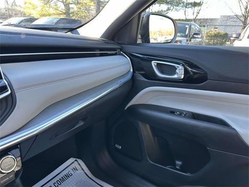 Certified 2023 Jeep Compass Limited w/ Sun and Sound Group image 35