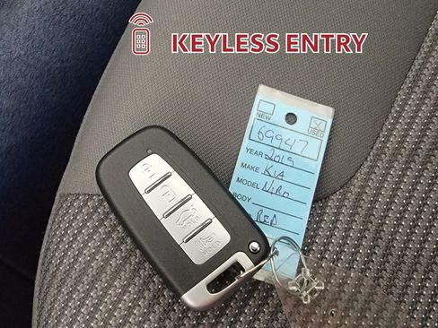 Used 2019 Kia Niro LX FWD image 30
