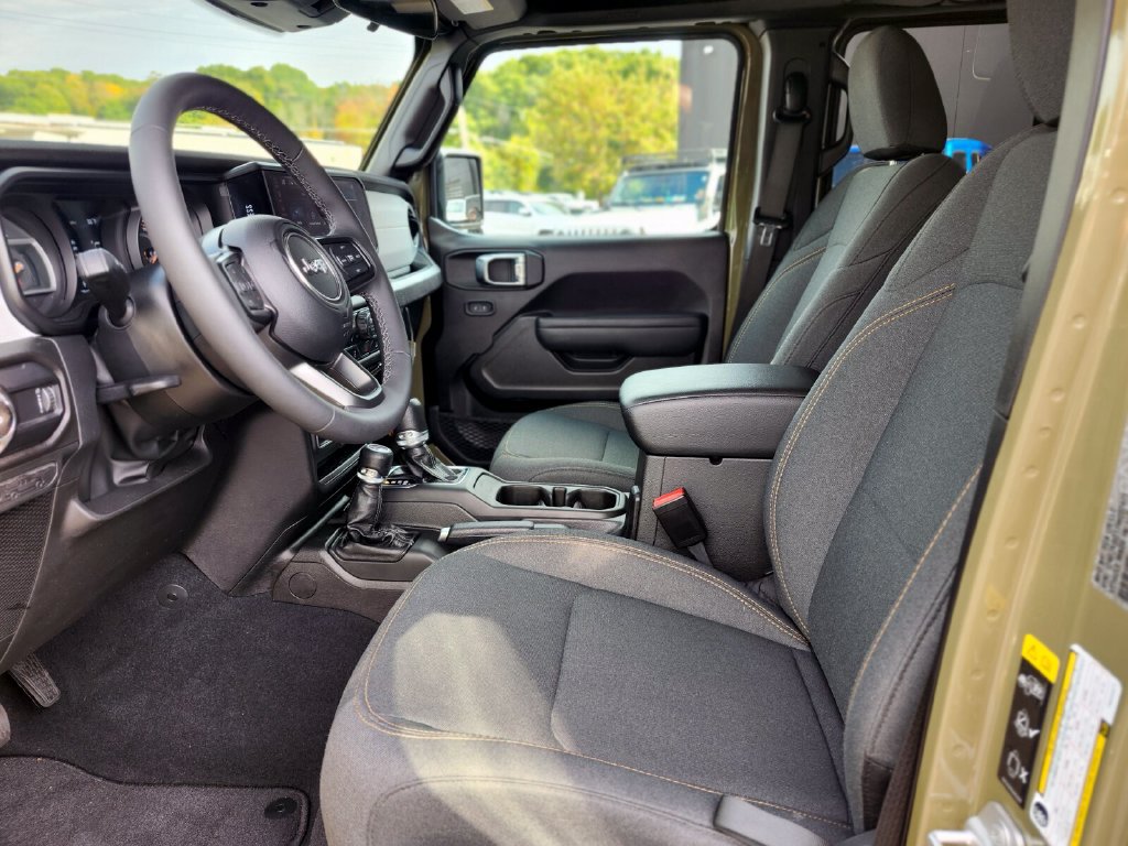 Used 2026 Jeep Wrangler Unlimited Sport AWD/4WD image 17