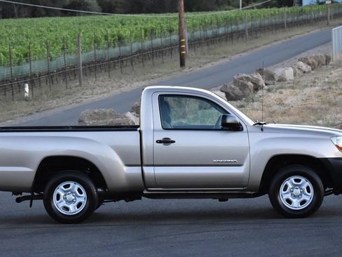 Used 2005 Toyota Tacoma 2WD Regular Cab image 23