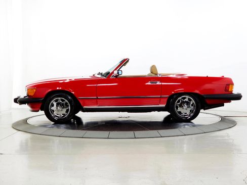 Used 1989 Mercedes-Benz 560 SL image 18