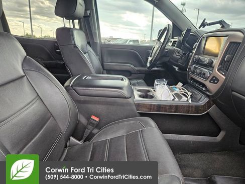 Used 2014 GMC Sierra 1500 Denali w/ Suspension Package, Off-Road AWD/4WD image 11