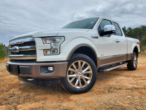 Used 2016 Ford F150 Lariat w/ Equipment Group 502A Luxury image 5