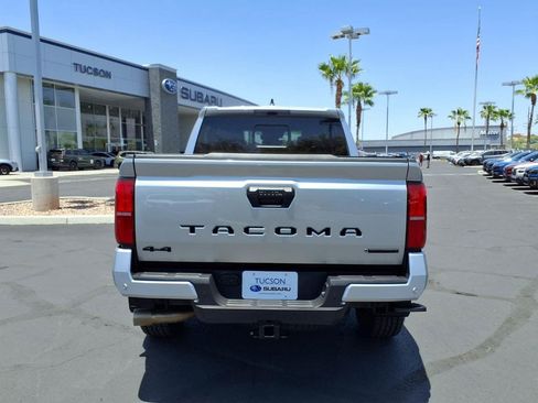 Used 2026 Toyota Tacoma TRD Off-Road w/ TRD Off Road Upgrade Package AWD/4WD image 11
