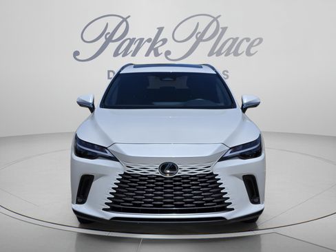 Used 2025 Lexus RX 350 Premium w/ Accessory Package (Z1) FWD image 8