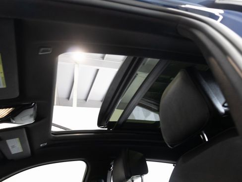 Used 2022 BMW X6 M50i w/ Executive Package image 41