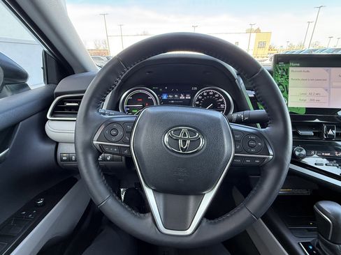 Certified 2021 Toyota Camry XLE w/ Cold Weather Package image 9