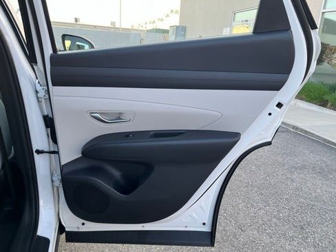 New 2026 Hyundai Tucson Blue SE image 32