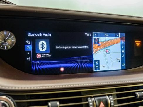 Used 2018 Lexus LS 500 w/ Accessory Package (Z1) RWD image 40