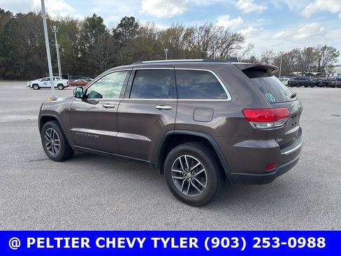 Used 2017 Jeep Grand Cherokee Limited w/ Luxury Group II image 5