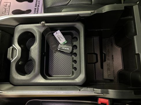 Used 2019 RAM 1500 Laramie image 21