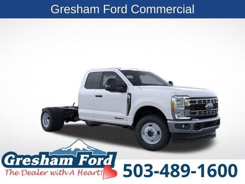 New 2026 Ford F350 XL w/ XL Chrome Package AWD/4WD image 8