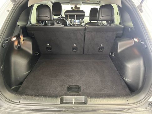 Used 2020 Jeep Cherokee Latitude Plus w/ Cold Weather Group image 27