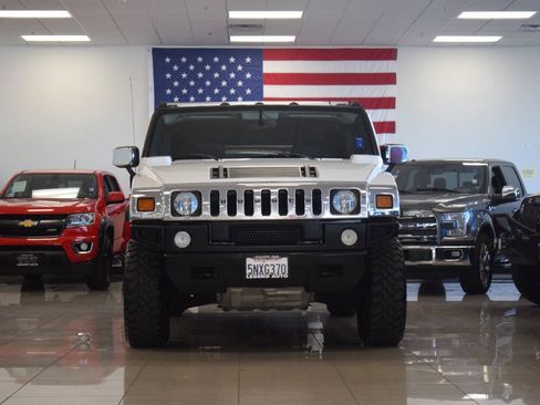 Used 2005 HUMMER H2 w/ Preferred Equipment Group AWD/4WD image 8