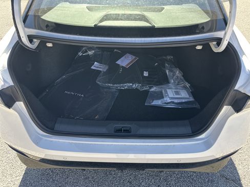 New 2026 Nissan Sentra SR w/ SR Premium Package image 18