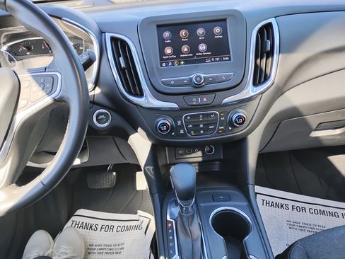 Used 2022 Chevrolet Equinox LT image 8