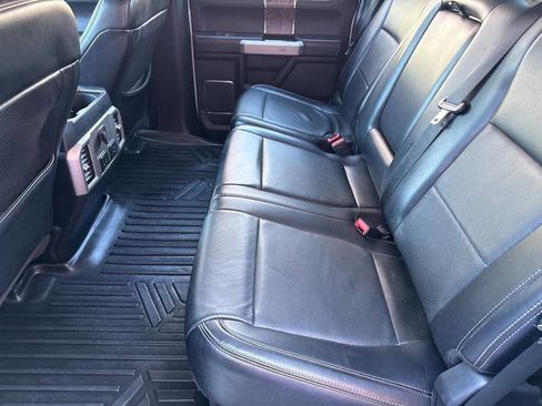 Used 2019 Ford F250 Lariat w/ Chrome Package image 16