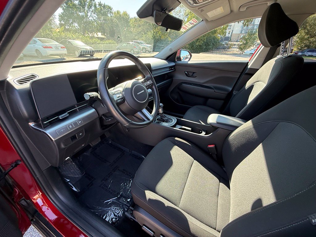 Used 2025 Hyundai Kona SEL AWD/4WD image 10