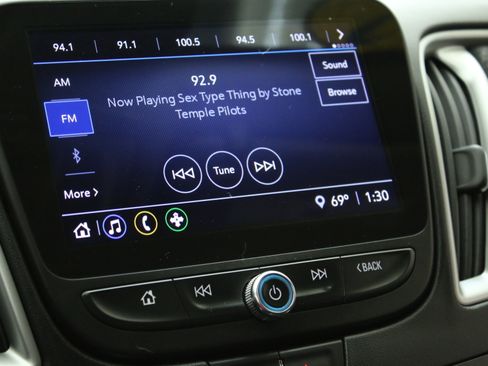 Used 2022 Chevrolet Malibu LS FWD image 19