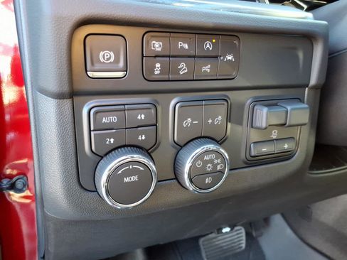 Certified 2025 Chevrolet Tahoe Premier image 6