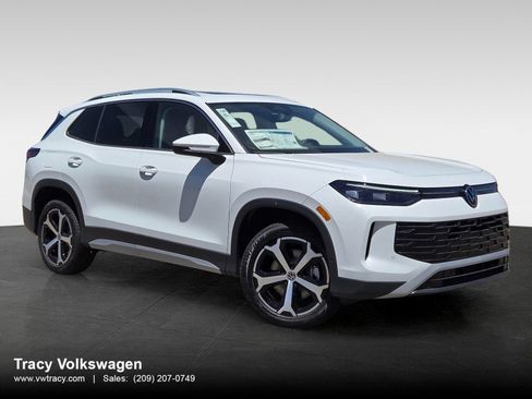 New 2026 Volkswagen Tiguan SE AWD/4WD image 1