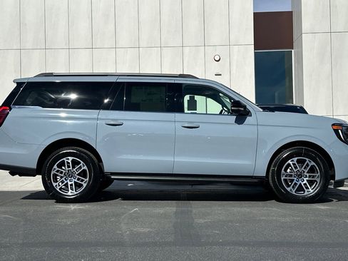 New 2026 Ford Expedition Max Active RWD image 2