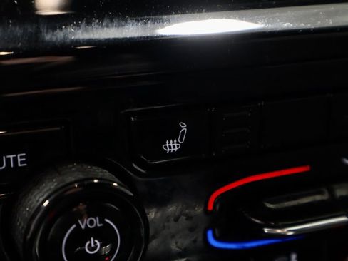 Used 2023 Jeep Grand Cherokee Altitude AWD/4WD image 4