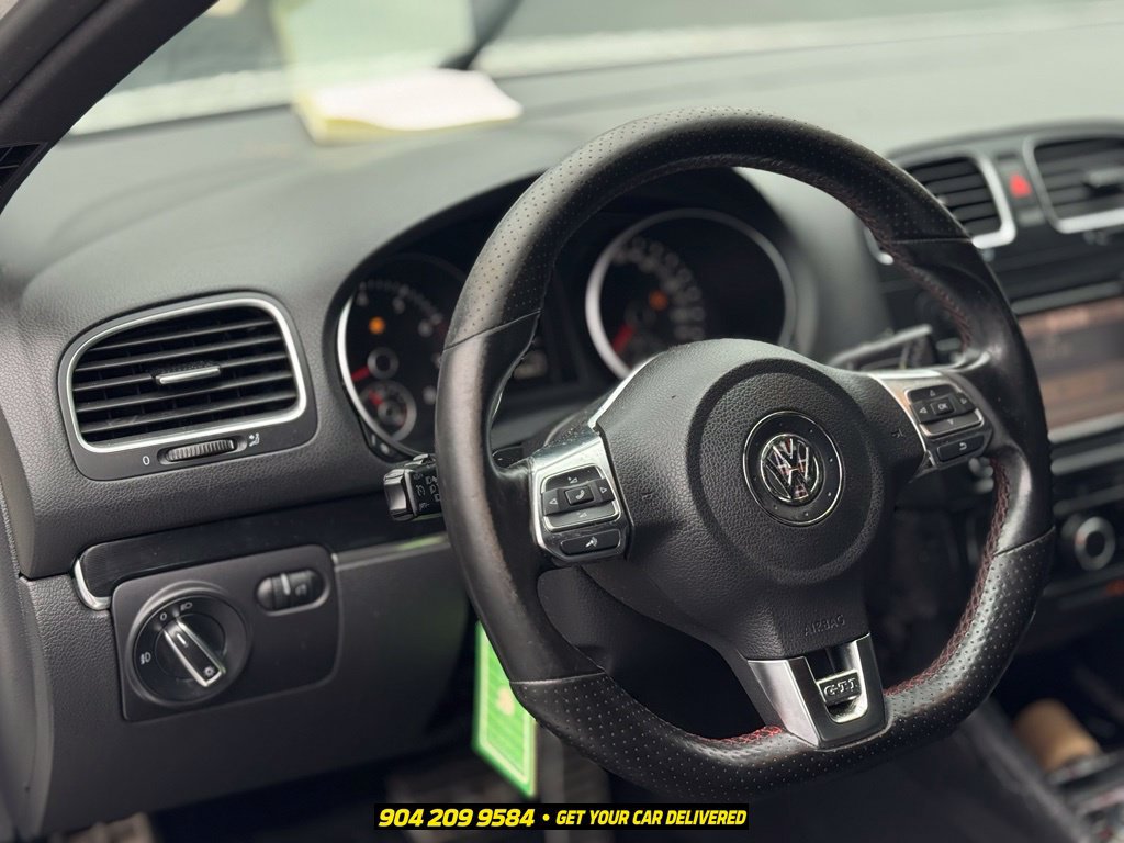 Used 2010 Volkswagen GTI 4-Door FWD image 11