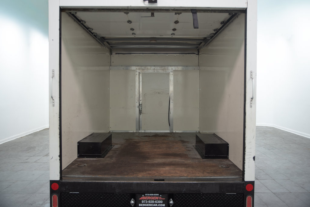 Used 2017 Ford Transit 250 138 RWD image 11