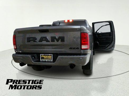Used 2022 RAM 1500 Express w/ Ceramic Grey Express Package AWD/4WD image 13