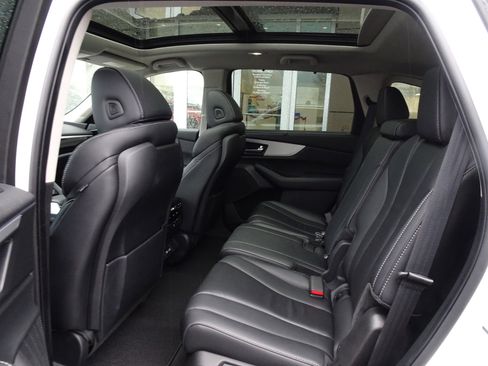 Used 2023 Acura MDX SH-AWD w/ Technology Package image 14