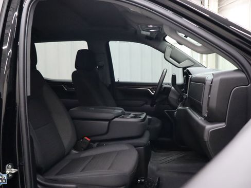 Used 2024 Chevrolet Silverado 1500 LT w/ Z71 Off-Road Package image 28