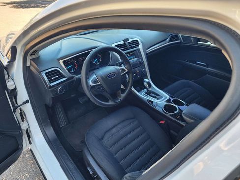 Used 2013 Ford Fusion SE image 12