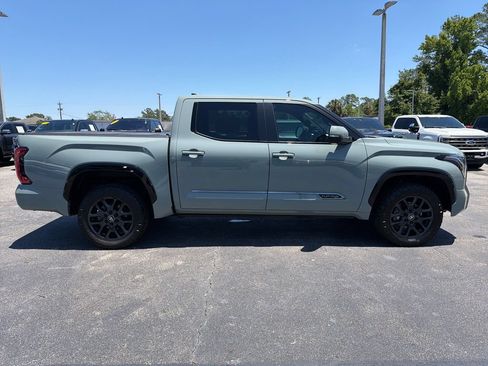 Used 2025 Toyota Tundra Platinum AWD/4WD image 5