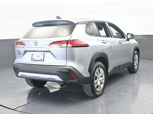 Used 2025 Toyota Corolla Cross L FWD image 5
