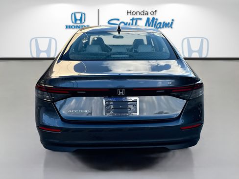 New 2025 Honda Accord SE image 5