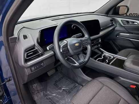 Used 2024 Chevrolet Traverse LT w/ LPO, Cargo Package image 12