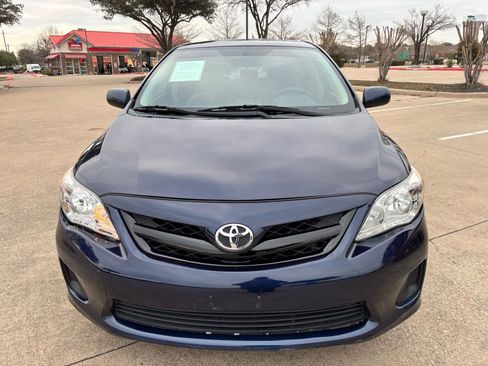 Used 2012 Toyota Corolla L image 2